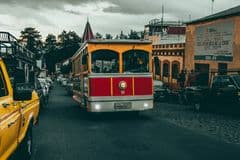 Querétaro reporta 5 millones de viajes gratuitos y suma transporte eléctrico en el Centro Histórico