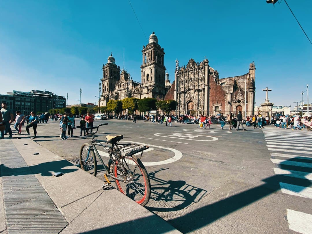 CDMX impulsa reforma para poner a peatones y ciclistas primero en la Ley de Movilidad