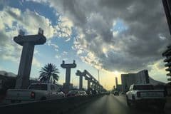 CDMX, Guadalajara y Monterrey destinan más de 64,000 millones de pesos contra el tráfico y la dependencia del auto