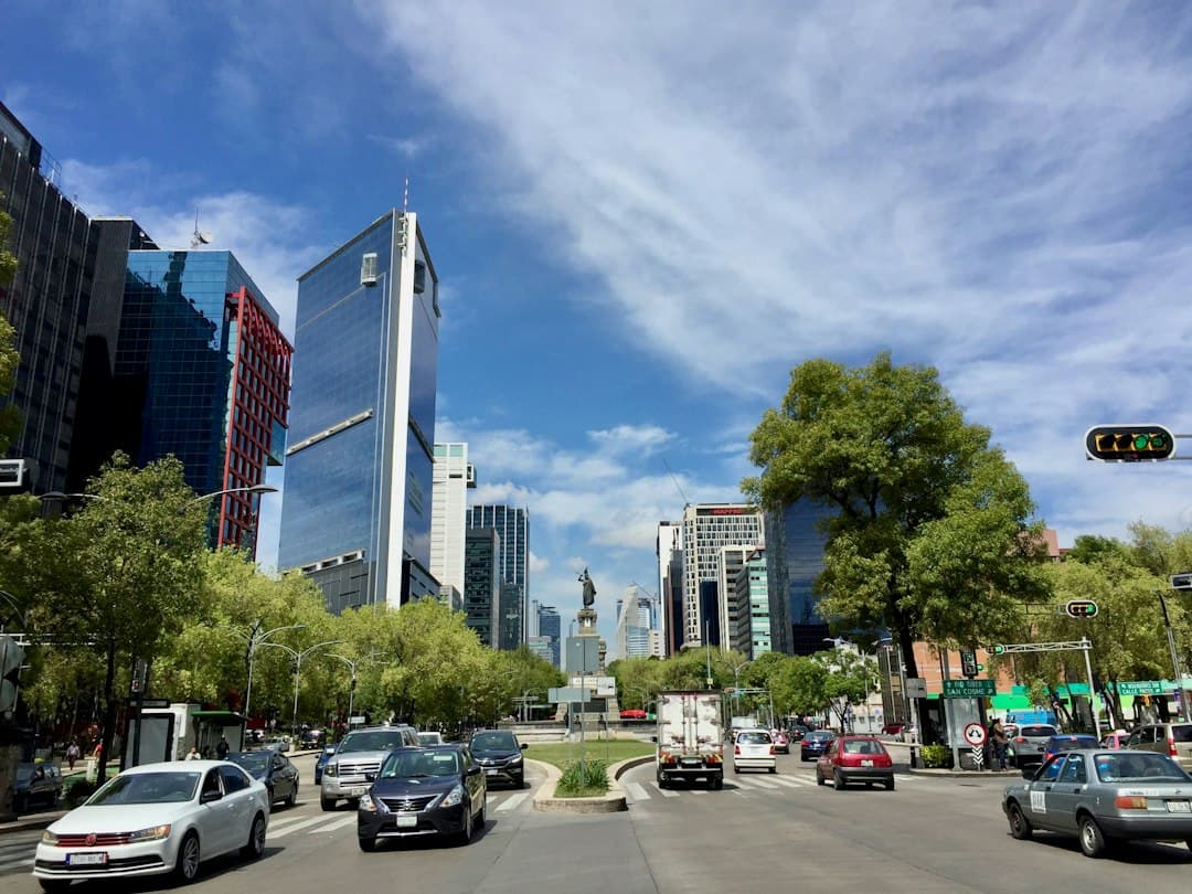 El tráfico cuesta más de 200 mil millones de pesos al año a los mexicanos, según el IMCO